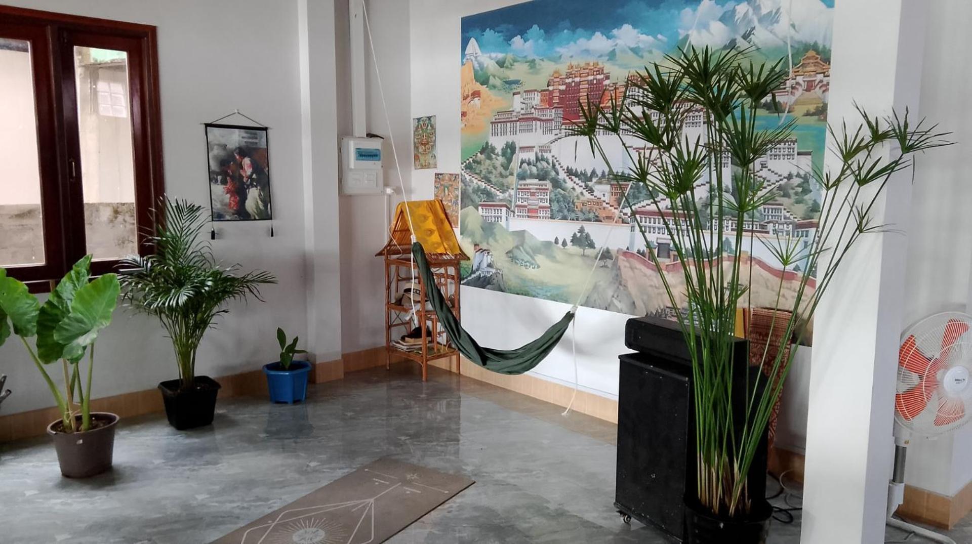 Tibet Restaurant And Hostel Nakasong 외부 사진